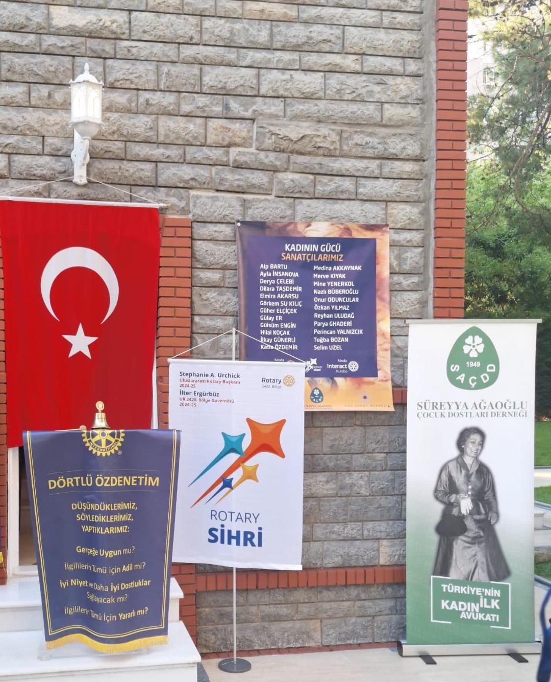 Kadının Gücü Sergisi Sanatseverlerle Buluşuyor!